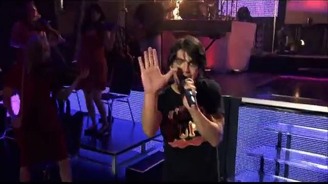 Burnin Up - Jonas Brothers (3d Concert)