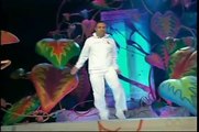 Russell Peters Opening Routine - Juno Awards 2009 (High Quality) Music by M-Rock)