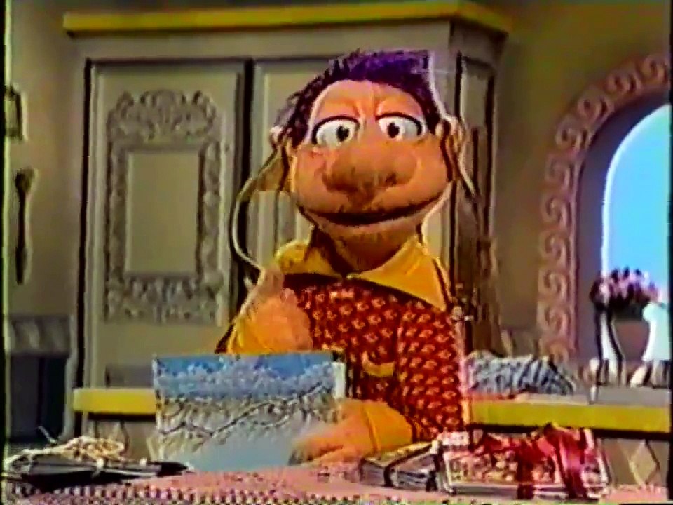 The Usual Suspects - "Come Go With Me" (on Eureeka's Castle)