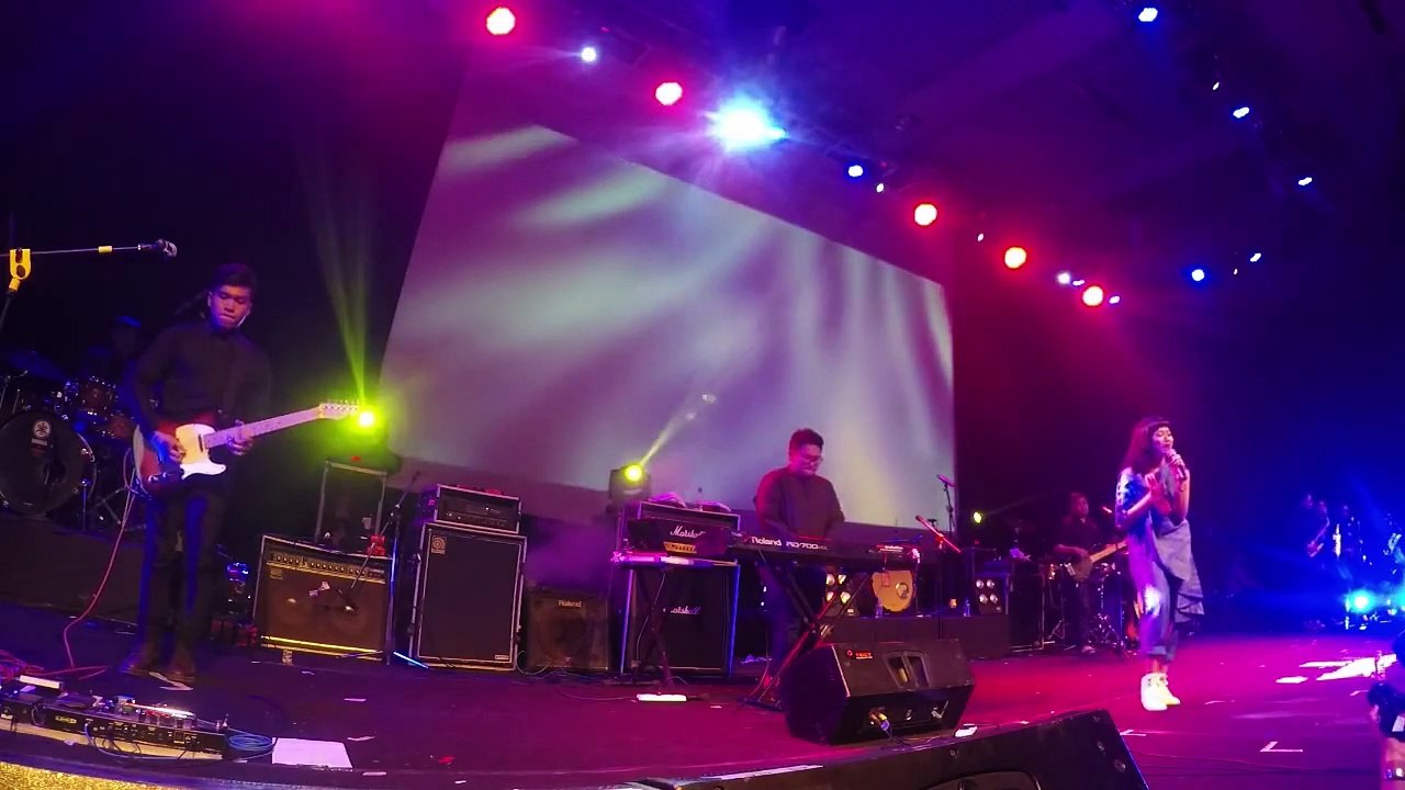 Yura Yunita - Love Me Like You Do (Ellie Goulding Cover) - Live at Bandung Music Festival 2015