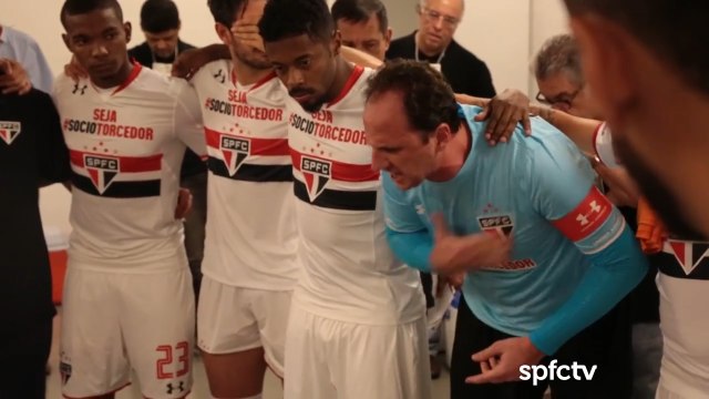 São Paulo mostra discurso 'inflamado' de Ceni antes de decisão contra o Ceará