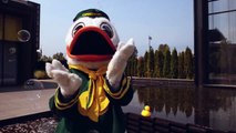 Parodie des vidéos de recrutement des sororités Ft. la mascotte de l'Oregon!