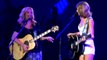 Taylor Swift et Lisa Kudrow chantent 