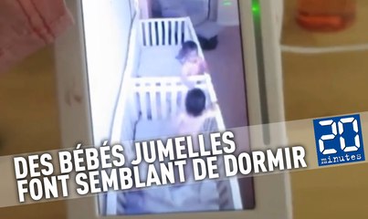 Des bébés jumelles font croire à leur mère qu'elles dorment sagement