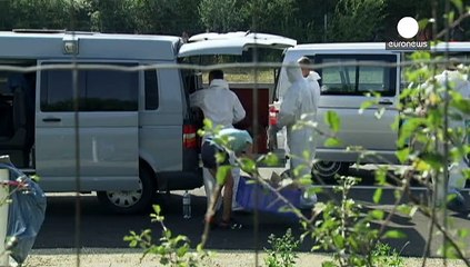 Beaucoup de questions après la découverte de dizaines de corps dans un camion en Autriche
