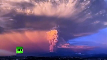 Awesome Timelapse of Calbuco Volcano Eruption
