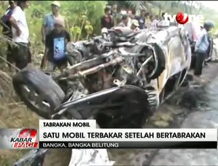Tabrakan dengan Mobil Lain, Minibus Terbakar