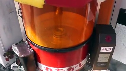 playing a cotton candy machine