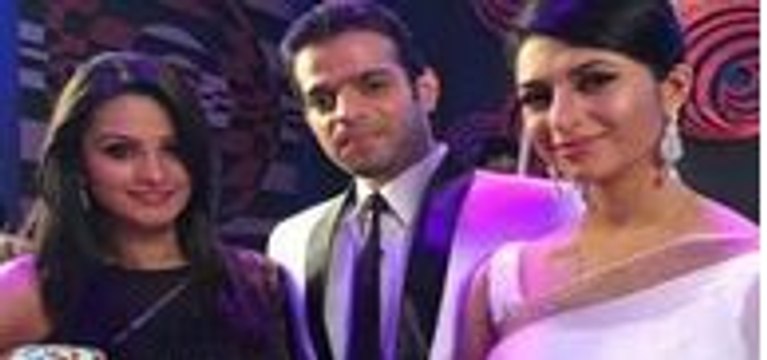 Shagun ne Ishita ko RAman ke bache ki maa banne par di badhaaiyaa par uske piche hai sazish - 28 aug 2015 - Yeh Hai Mohabbatein