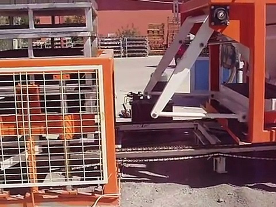 CONCRETE INTERLOCK AND BLOCK MACHINE BETON PARKE BORDUR VE BRIKET MAKINASI HUBA MAKINA 03123951344