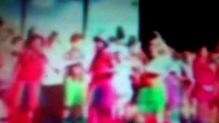 Delia sings a Scream Song for Dorothy Gale (Cyclone scene of Wizard of Oz)