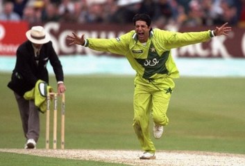 Waseem Akram On hat Trick vs Sri Lanka | Superb Bowling