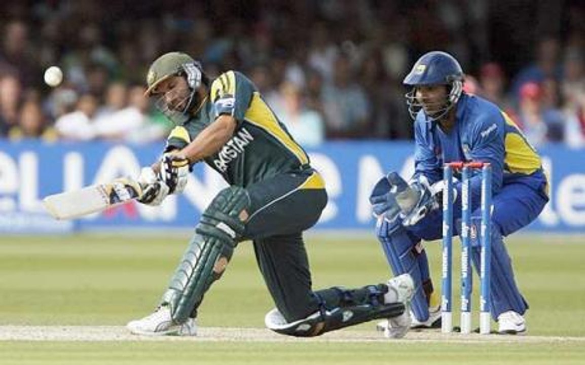 Shahid Afridi Makes 32 Runs From 1 Over vs Sri Lanka | HD