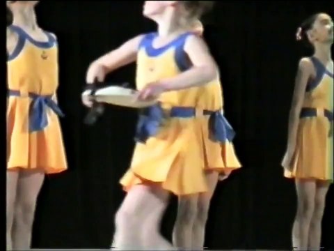 Дети танцуют Матросский Танец / Children dance Sailor's Dance