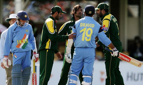 Shoaib Akhtar Vs Rahul Dravid Worst Cricket Fight | HD