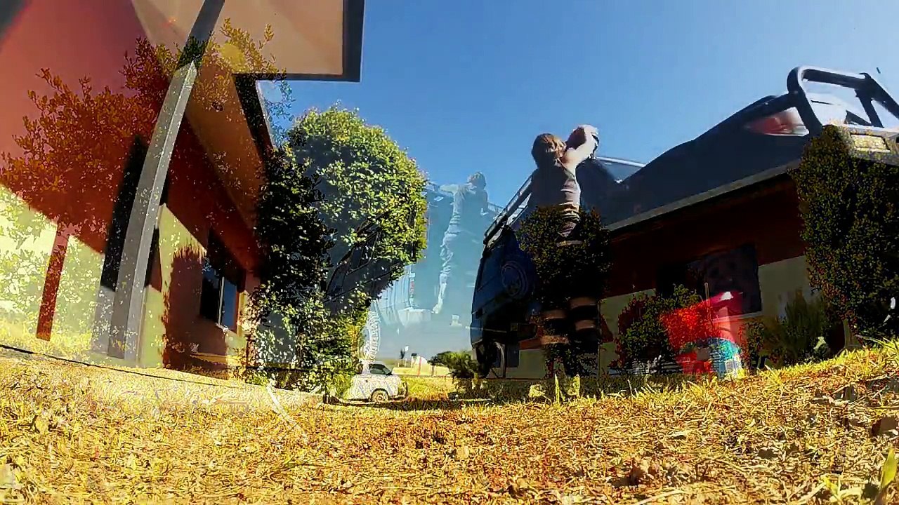 Mélo & Jérémie en Road Trip - Vidéo 11 - En Helpx chez  Paul & Ronyse