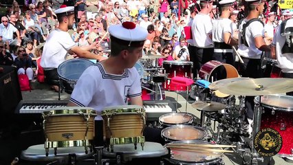 FIL 2015 - J 9 - Bagad de Lann Bihoué - Extrait 2