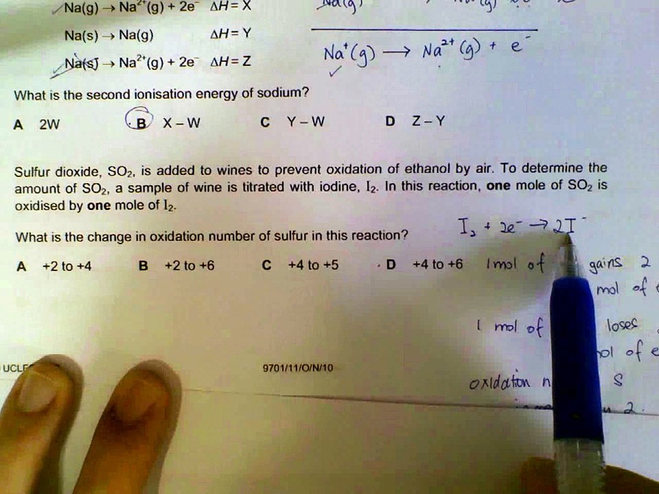 9701 Chemistry November 2010, Paper 1_1, Q1-Q12