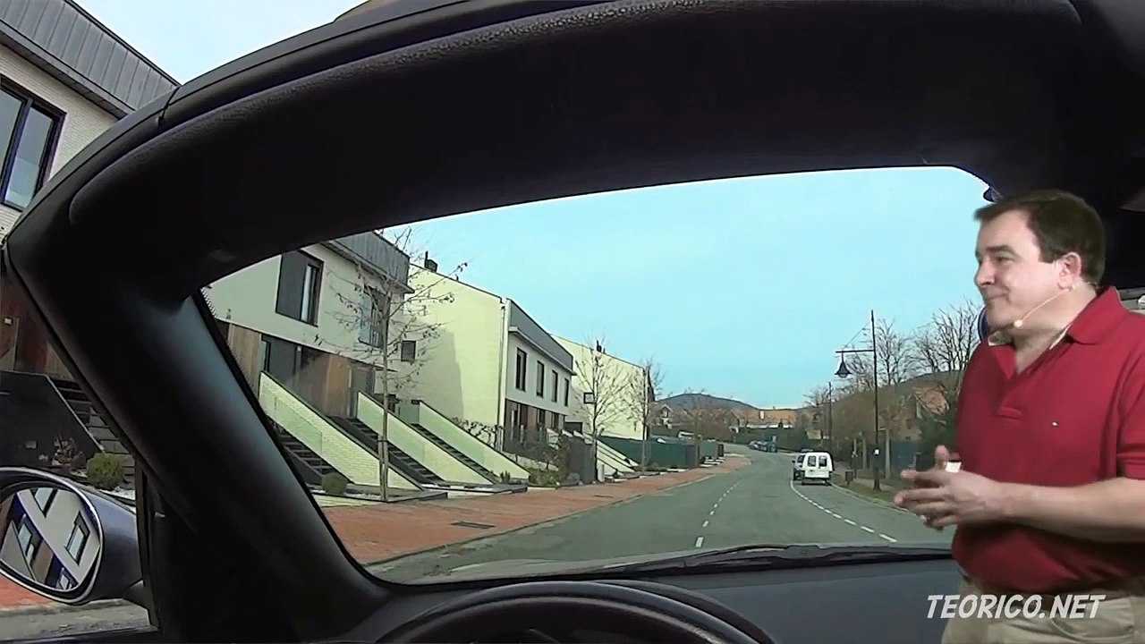 Aprender a estacionar. Permiso De Conducir B. Teórica.