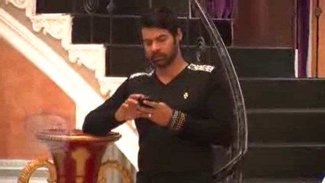 Pragya Kar Rahi Hai Aaliya Aur Tanu Ko Pareshaan - 28 August 2015 - Kumkum Bhagya