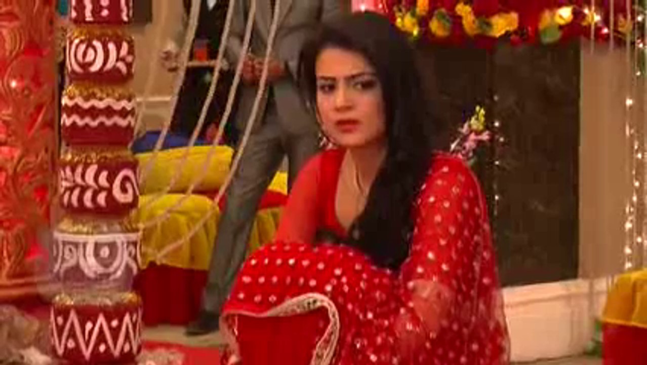 Ishani Hai Ritika Aur Ranvir Ki Shaadi Ko Laker Pareshaan - 28 August 2015 - Meri Aashiqui Tum Se Hi