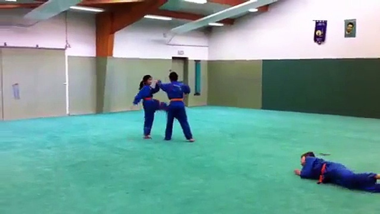 VOVINAM 2012 - Self Defense kids - training