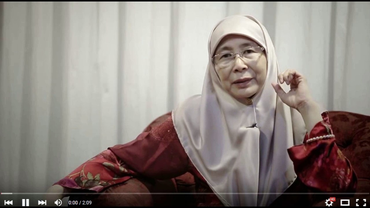 (Bersih4Msia) Dr Wan Azizah: Anak Cucu Akan Tanya "Apa Yang Kita Lakukan Untuk Menyelamatkan Negara"