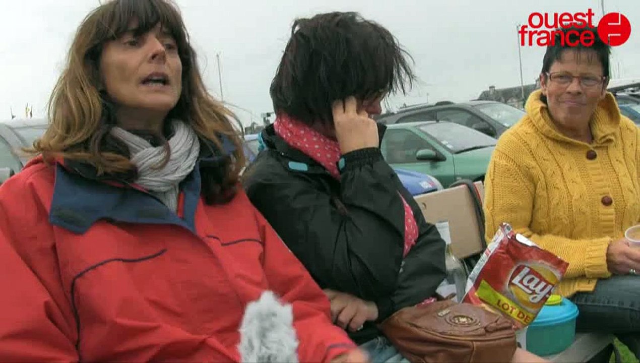 Festival de Tatihou 2015. La première traversée de l'estran, pieds dans l'eau