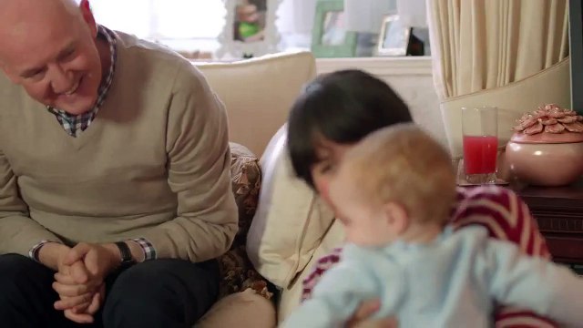 amazing Baby Dancing Gangnam Style - E-lites TV Commericial