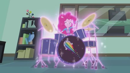 My Little Pony: Equestria Girls - Friendship Games | Cortos Animados [1º Corto] La ciencia de la magia (Español Latino) - HD