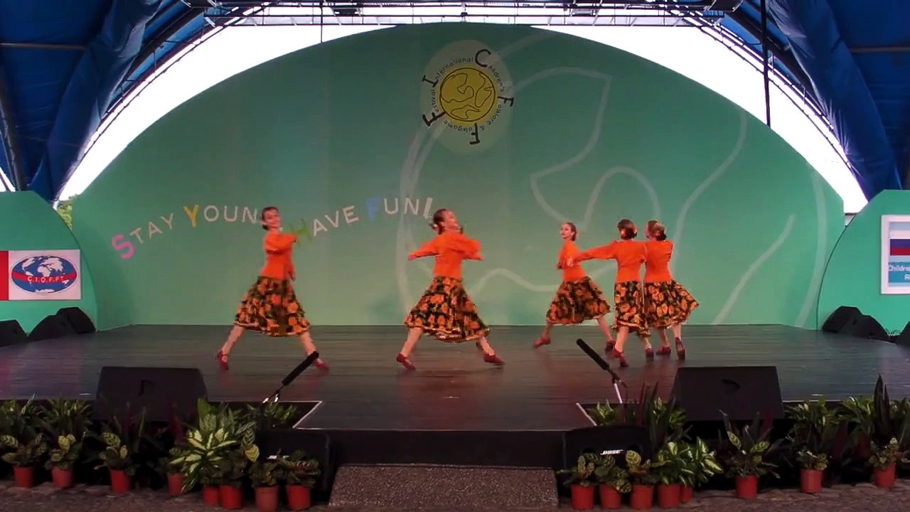 (Raduga)Russia folkdance- Каза́ки́