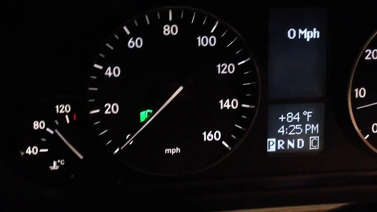 How to turn on fog lights in a Mercedes Benz