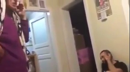 Babaannesine Eşek Şakası Yapan Torun