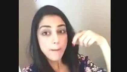 Maya Ali and Sohai Ali Abro Funny Dubmash Video