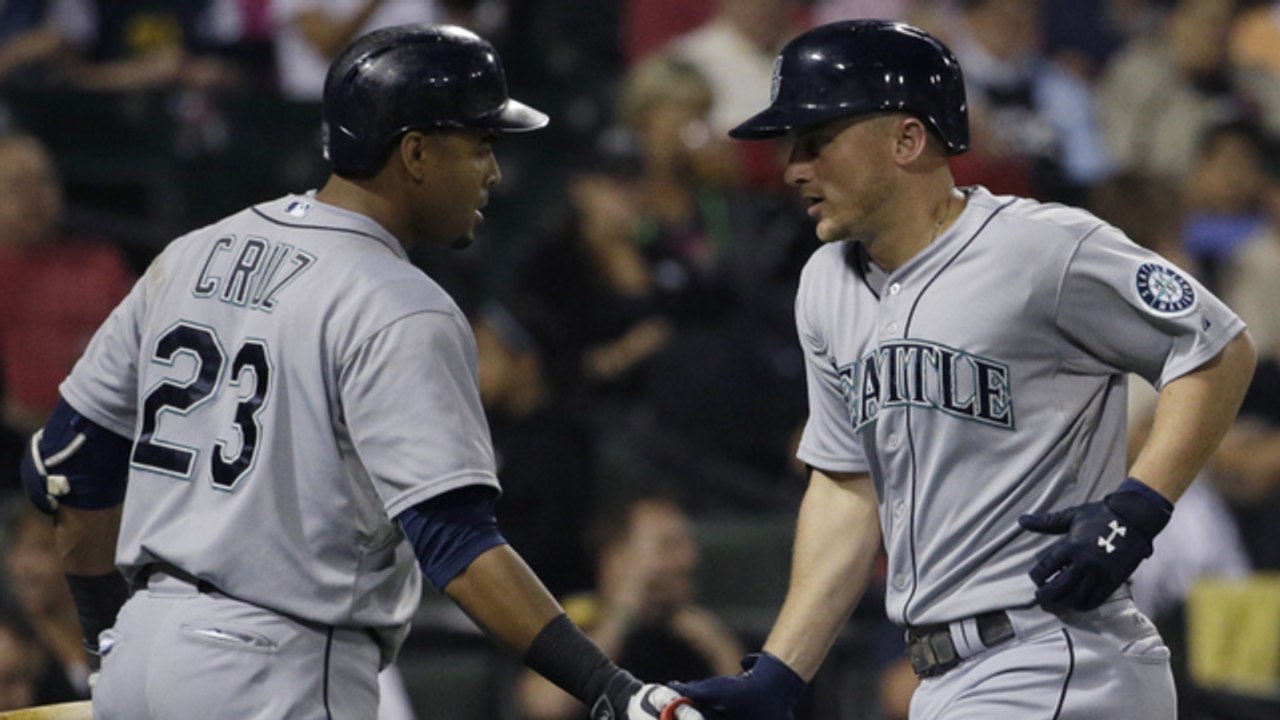 Mariners Win After Firing GM