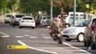 Un jeune en scooter tente d'échapper à la police et se prend une voiture - Délit de fuite raté