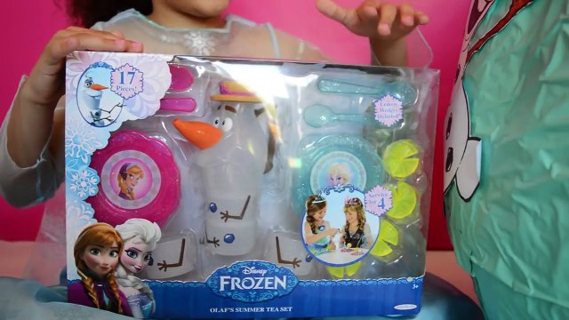 DISNEY FROZEN VIDEOS - ELSA & ANNA TOYS IN GIANT SURPRISE EGG TOYS OPENING