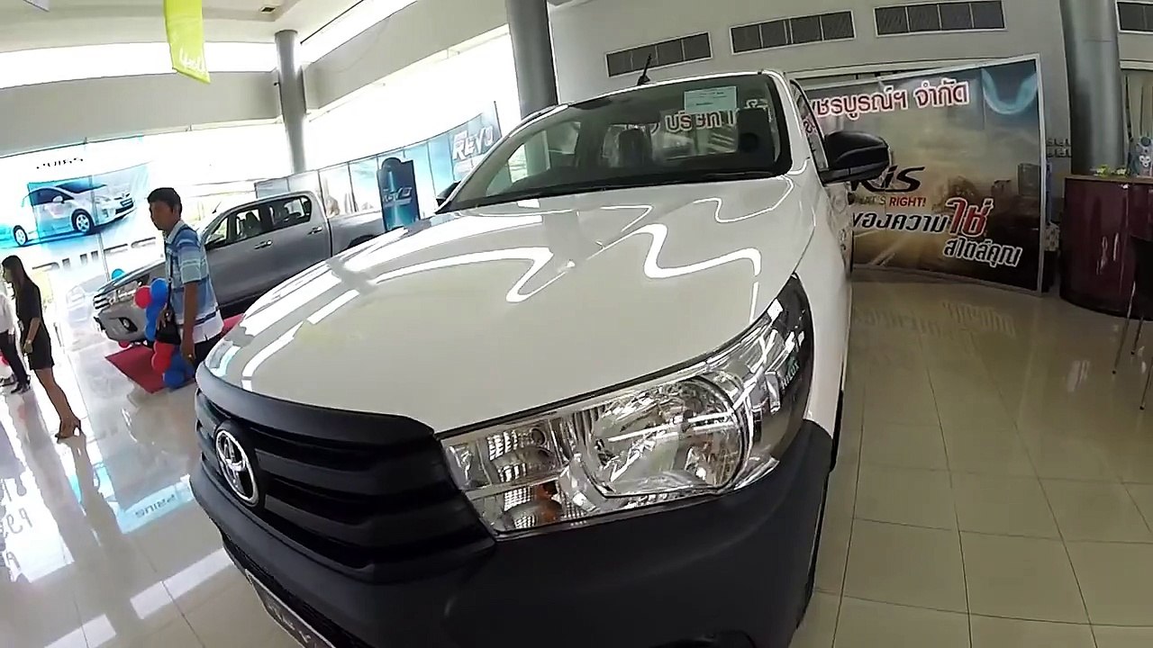 Tất tần tật về Toyota Hilux 2016 - 0906.08.0068