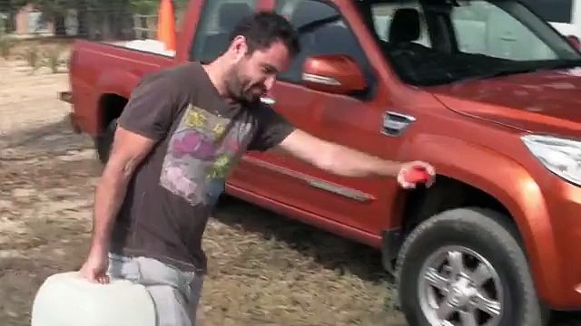 So sánh Toyota HILUX và Ranger - 0906.08.0068