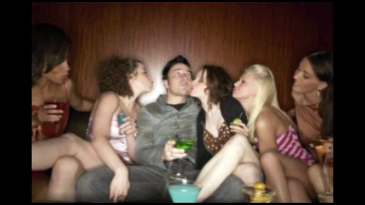 How to Make Women Fall in Love with You ~ Bad Boy's Dating~