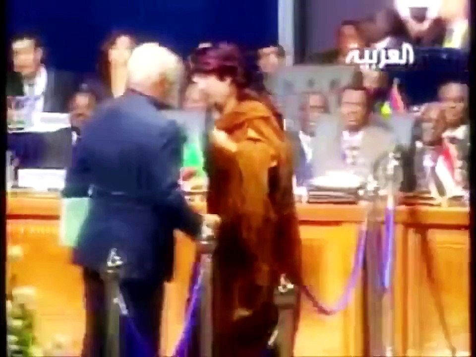 طرائف و غرائب العقيد معمر القذافي