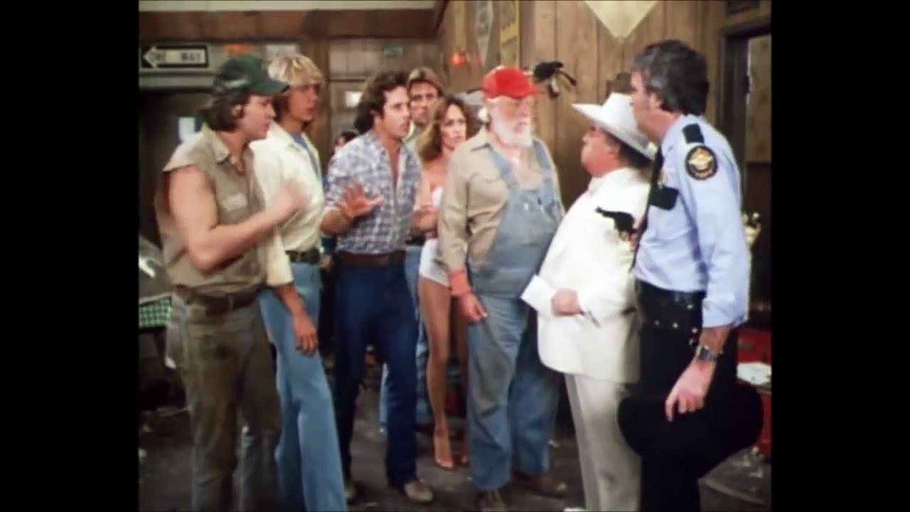 Dukes of Hazzard-Rosco and Cletus chase the Duke boys