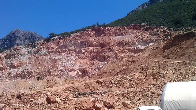 Taş ocağı patlatma