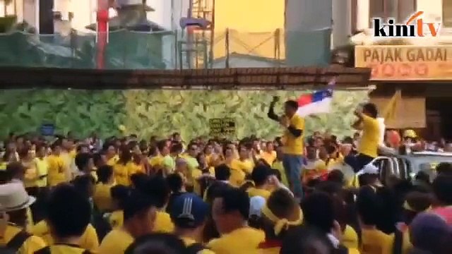 5.50pm_ Peserta BERSIH rehat seketika, bersambung jam 9