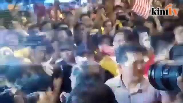 Teruskan, kata Mahathir, Siti Hasmah kata BERSIH kuasa rakyat