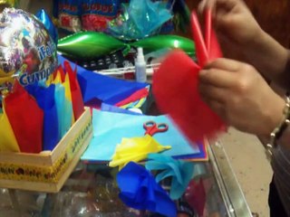 Doblar el Papel de China para Hacer Arreglos con globos