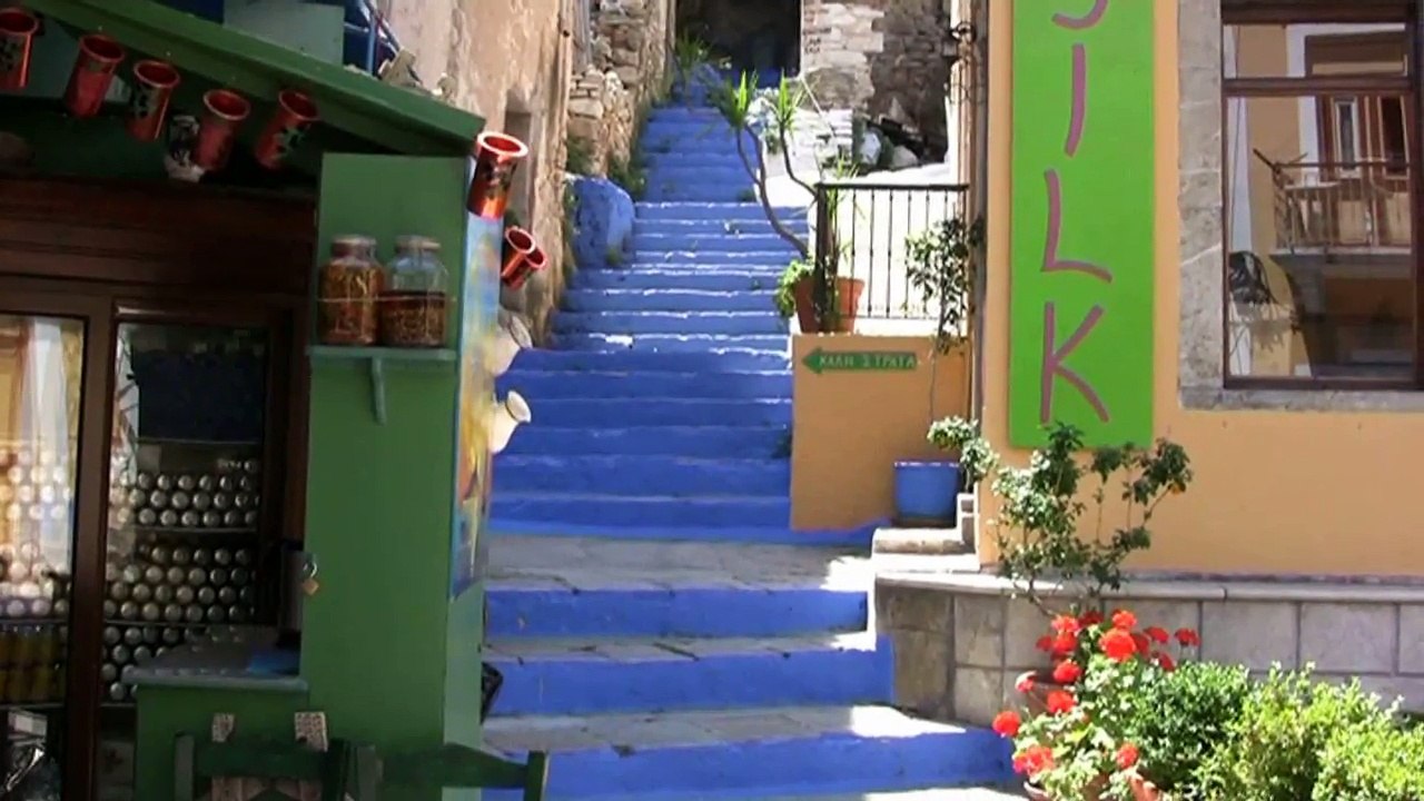 Grèce mer égée merveilleuse Symi ile des éponges