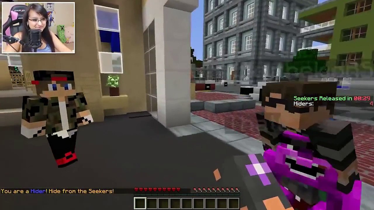 Aphmau | IHOP Hide and Seek | BACON AND WAFFLES!