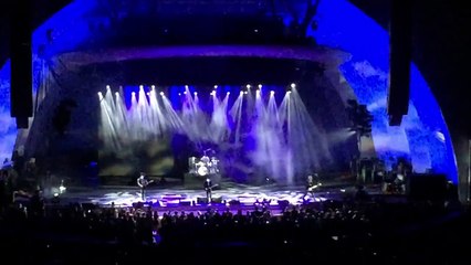 Fall Out Boy - The Kids Aren't Alright (Live at the Hollywood Bowl)