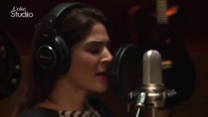 Aysha Umer Ka Pehla Song || Pakistani Actress 1st Time